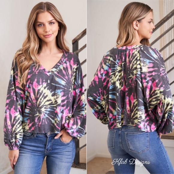 ❤️LAST 1! V Neck Tie Dye Oversized Puff Sleeve Top! - Picture 3 of 7